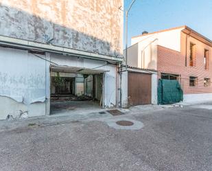 Exterior view of Building for sale in Medina del Campo