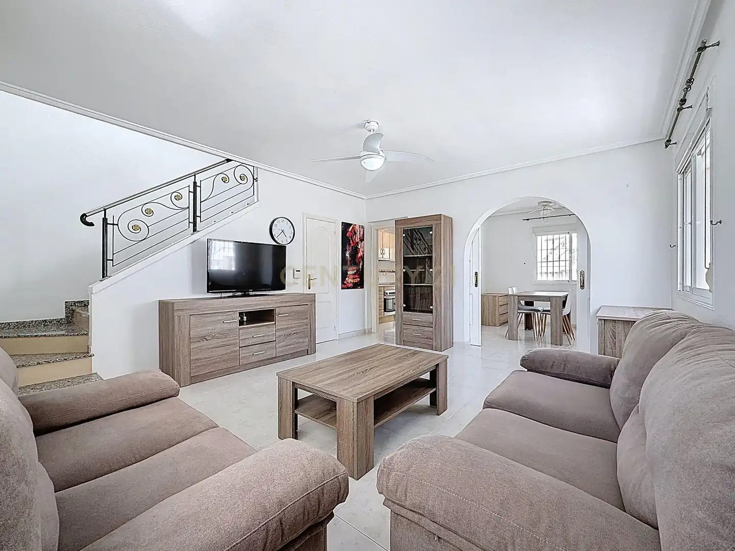 Sala d'estar de Casa adosada en venda en Benijófar amb Aire condicionat i Piscina comunitària