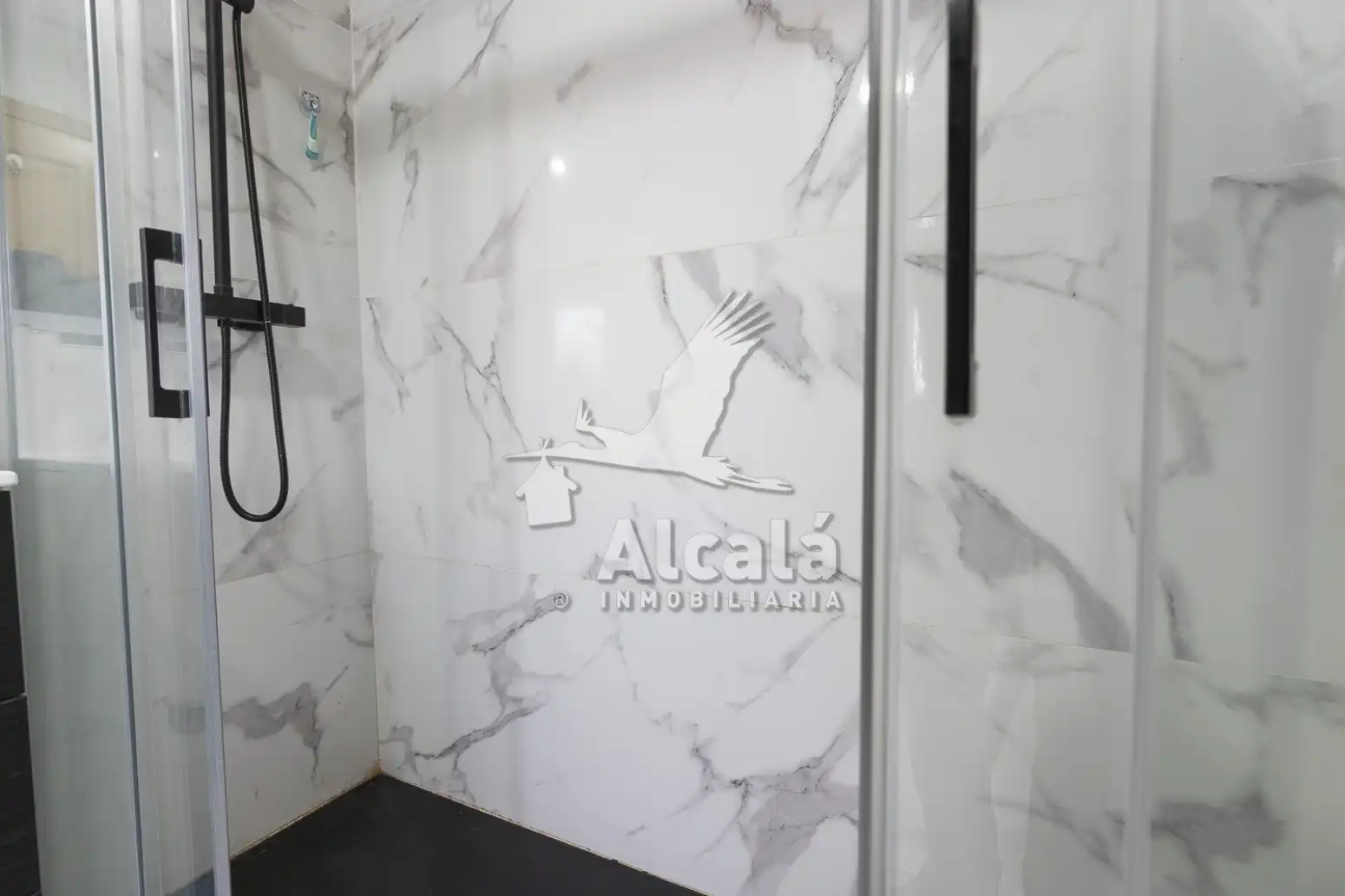 Baño de Casa adosada en venta en Valdeavero con Aire acondicionado, Calefacción y Jardín privado