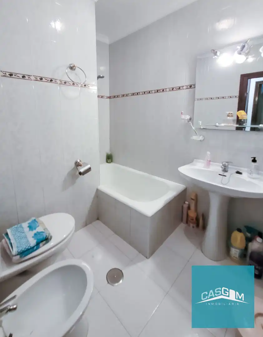 Badezimmer von Wohnung zum Verkauf in Huelva mit Terrasse, Abstellraum und Möbliert