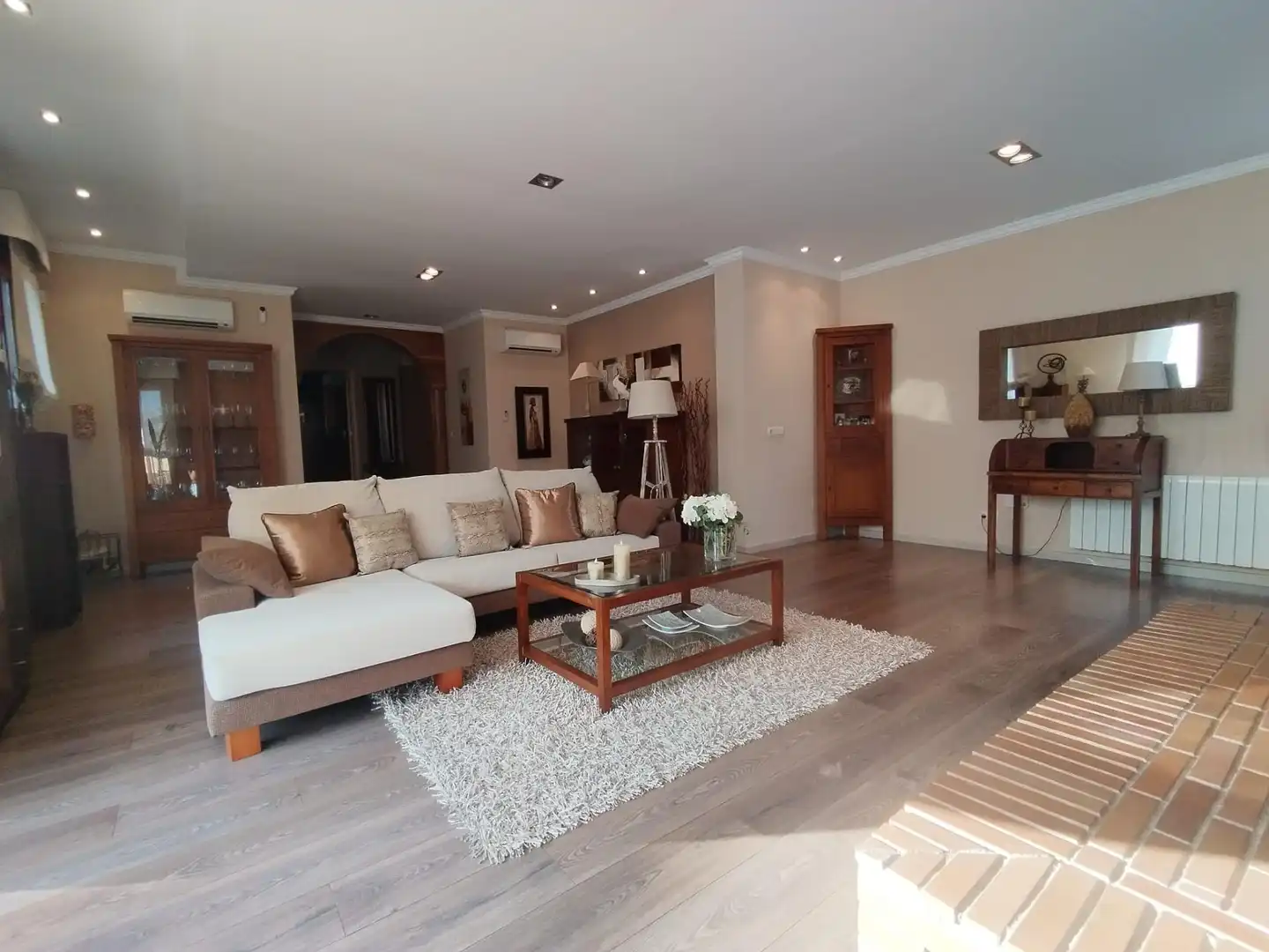 Sala de estar de Casa o chalet en venta en Viladecavalls con Calefacción, Jardín privado y Parquet