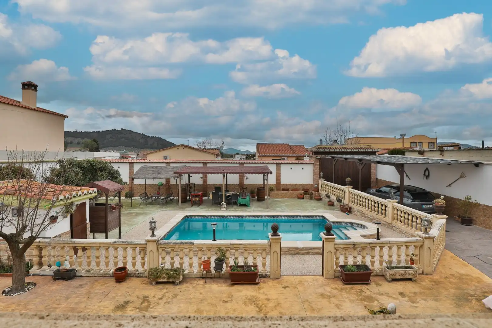 Casa amb piscina en venda a DISEMINADOS (VIV. UNIF), imagen 5