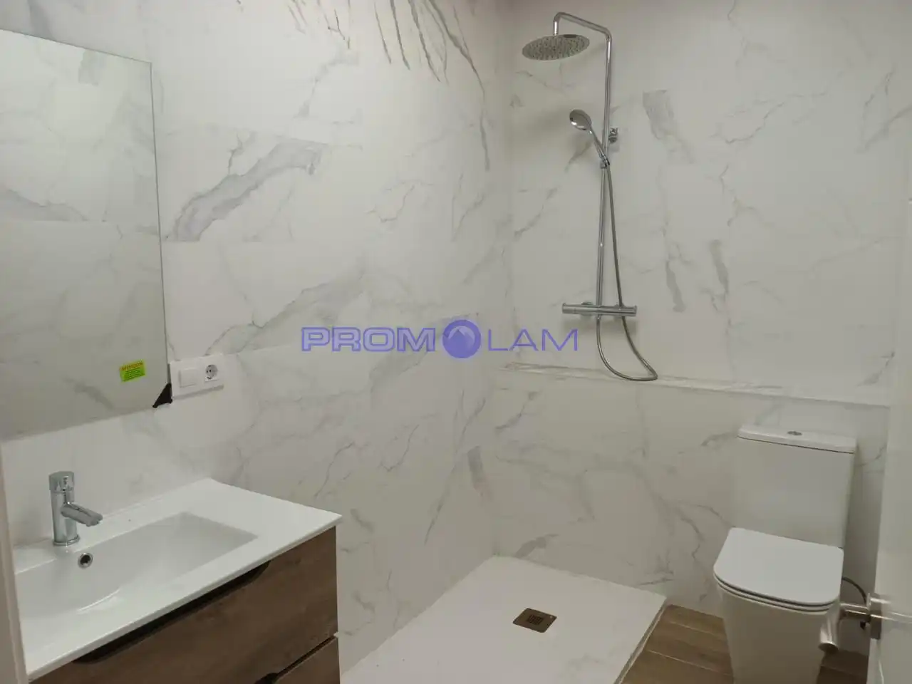 Baño de Planta baja en venta en Sevilla