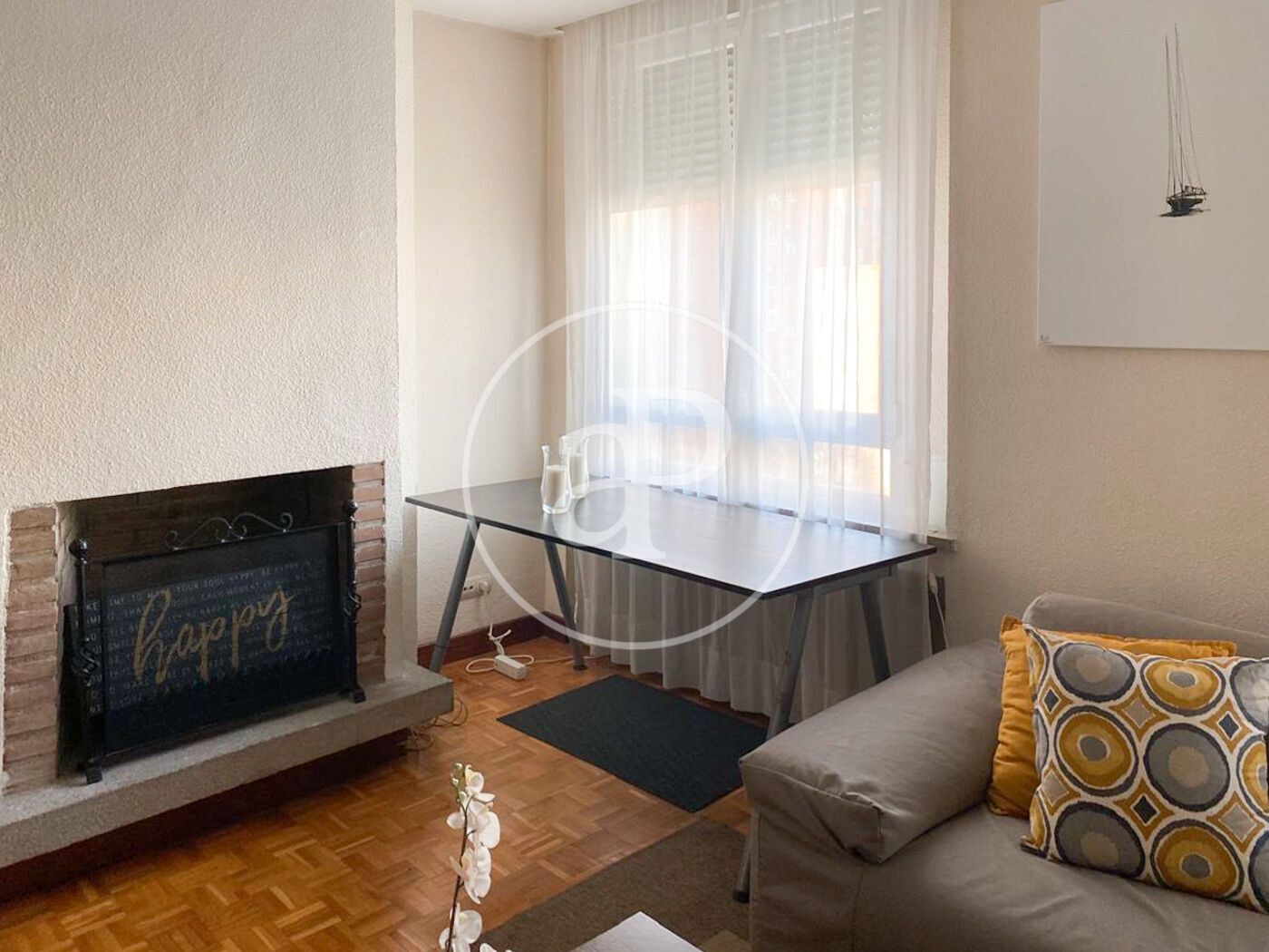 Living room of Flat to rent in  Madrid Capital  with Air Conditioner, Heating and Furnished