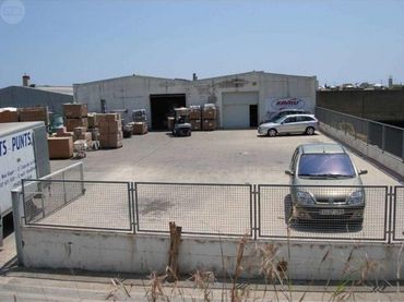 Industrial building for sale in Centre