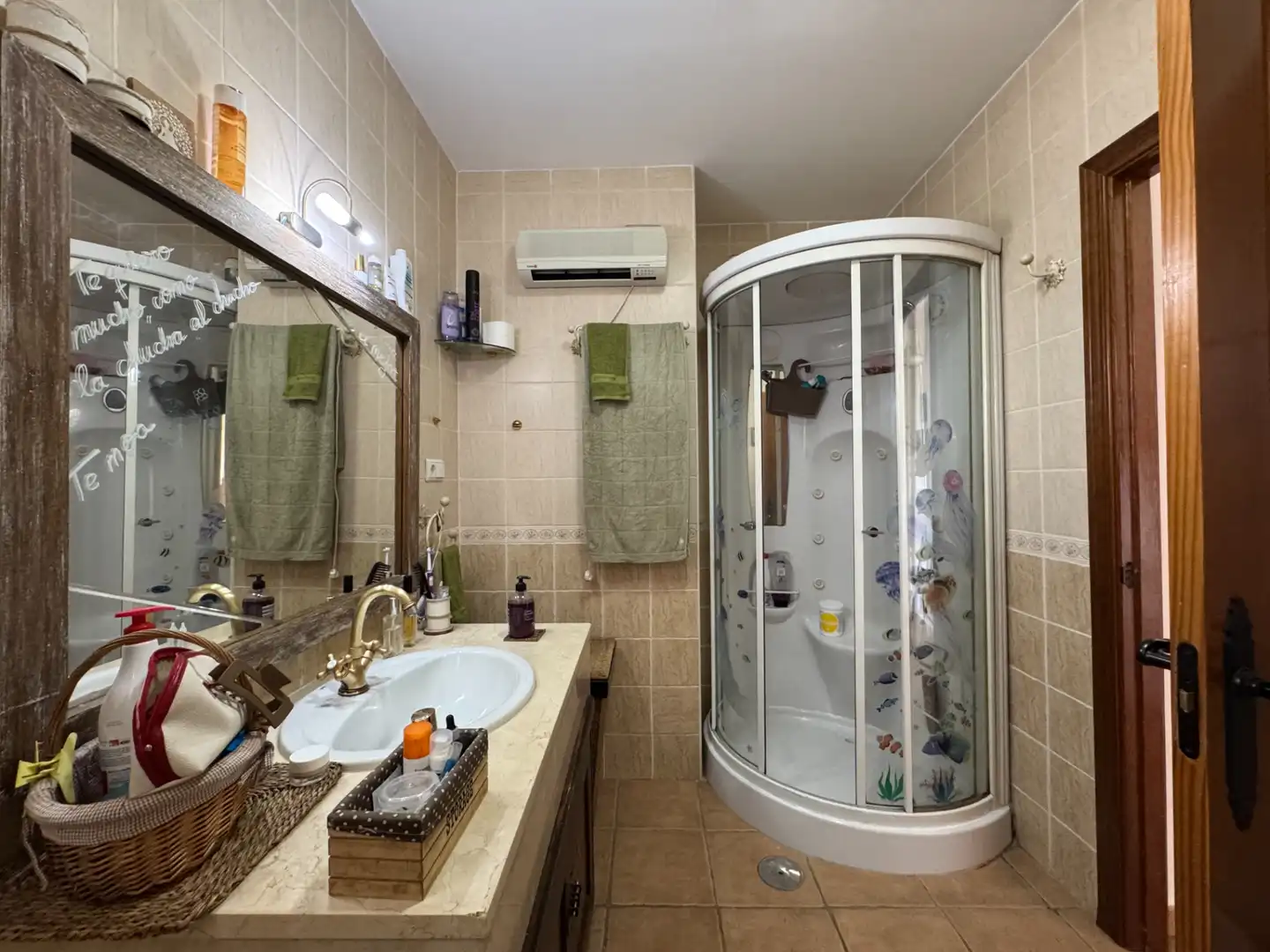 Bany de Casa o xalet en venda en Alhaurín de la Torre amb Aire condicionat, Calefacció i Jardí privat