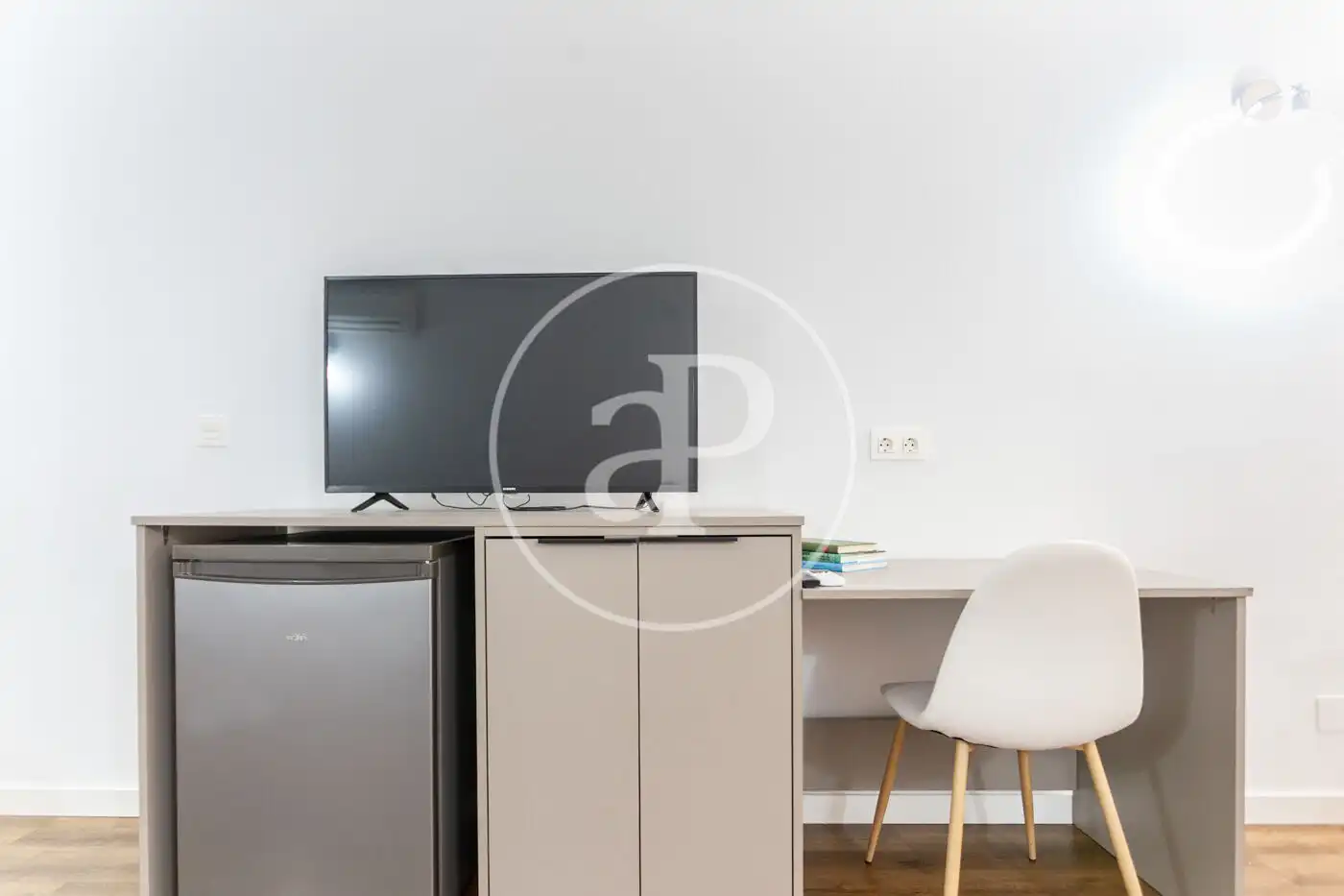 Flat for sale in Valencia  with Air Conditioner and Heating