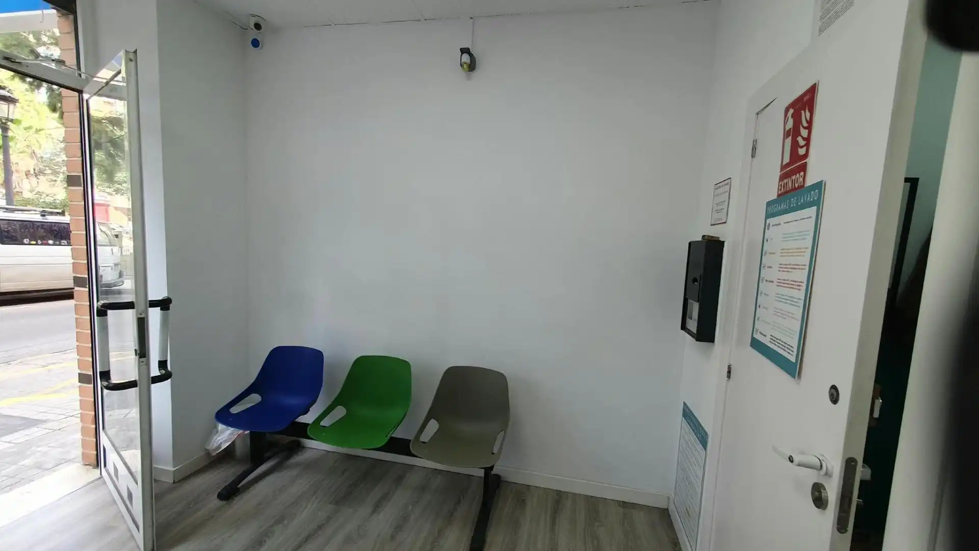 Business premises for transfer in Calle de Jacinto Labaila, imagen 9
