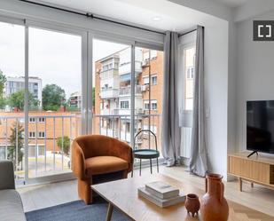 Living room of Flat to rent in  Madrid Capital  with Air Conditioner and Balcony