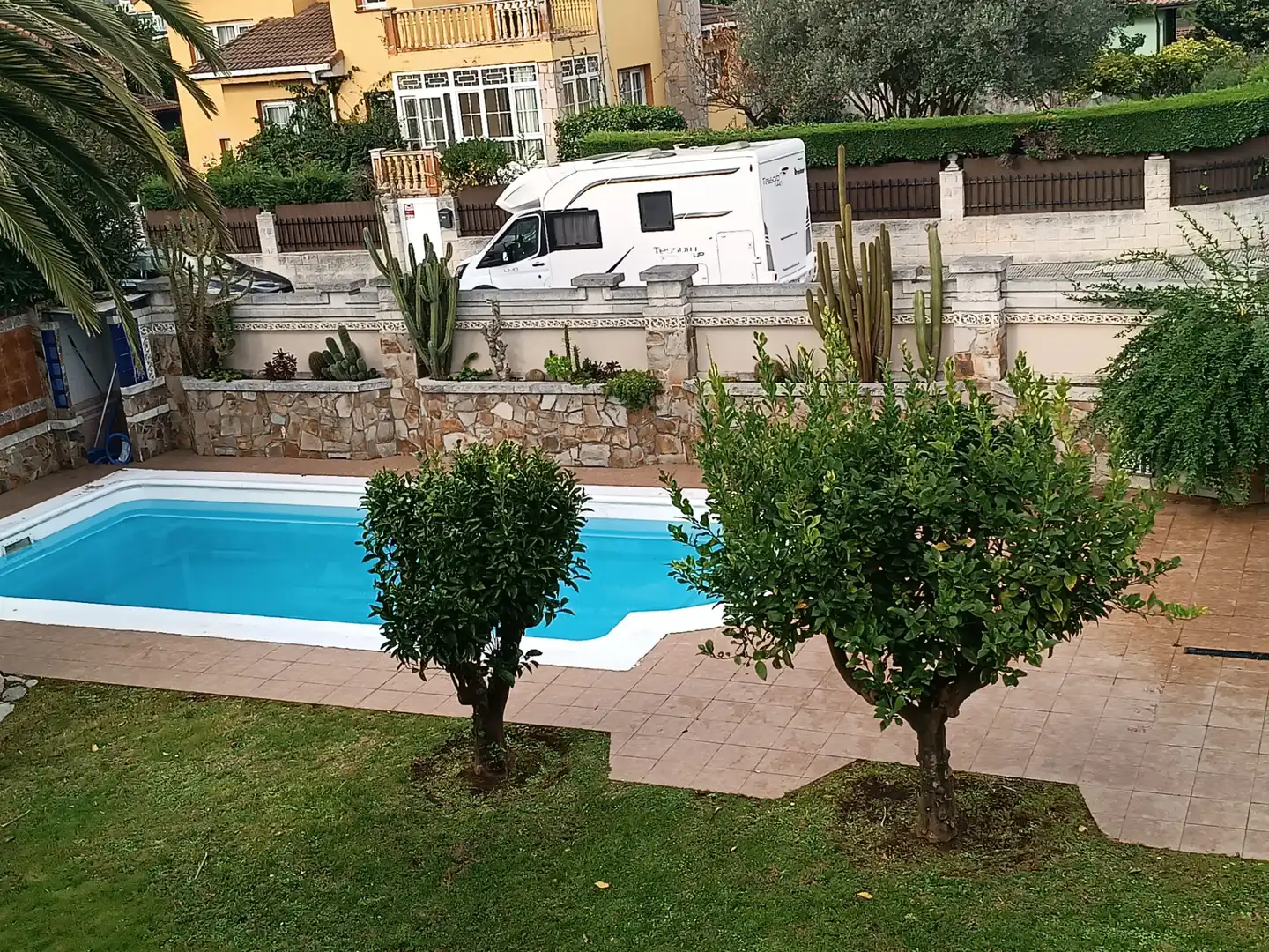 Piscina de Casa o chalet en venta en Castrillón con Calefacción, Jardín privado y Parquet