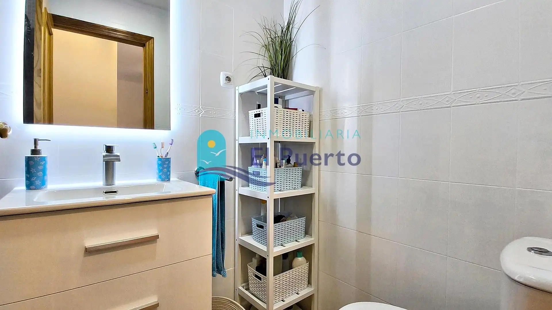 Baño de Apartamento en venta en Mazarrón con Aire acondicionado, Calefacción y Terraza