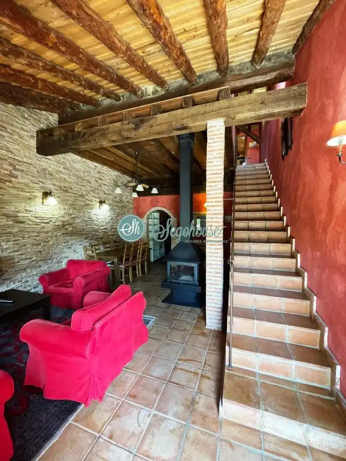 Houses for sale in Adrada de Pirón  with Heating