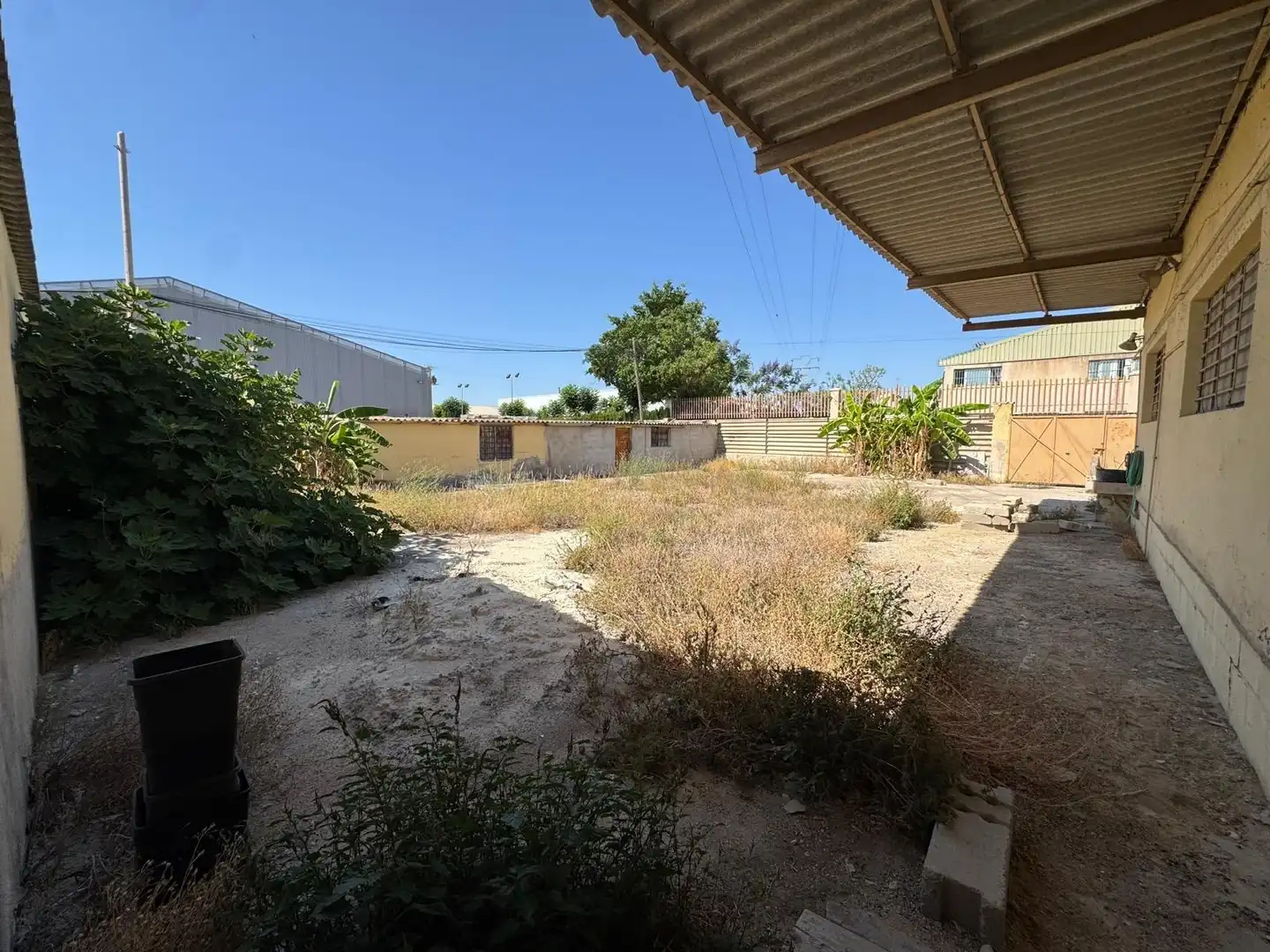 Fabrikhallen zum Verkauf in Elche / Elx