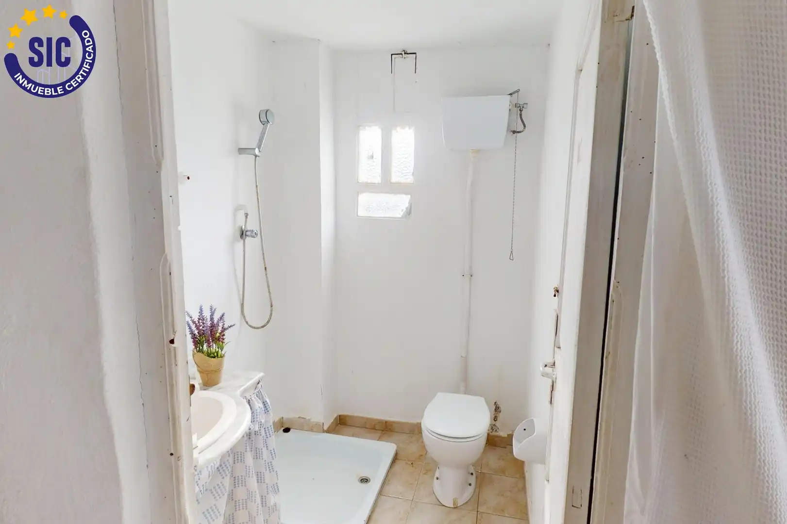 Bathroom of Houses for sale in Benicasim / Benicàssim  with Air Conditioner, Private garden and Terrace