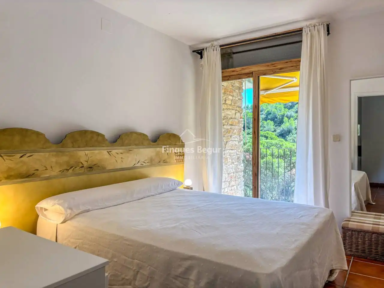 Bedroom of Apartments for sale in Begur  with Terrace, Furnished and Balcony