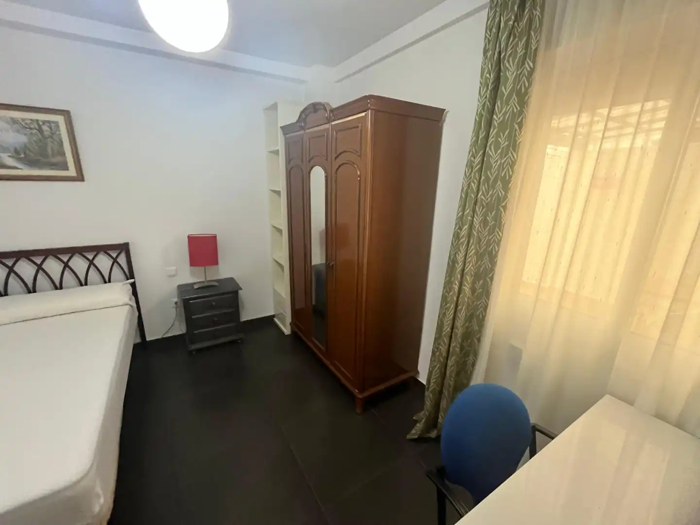 Habitación de Piso en venta en Sevilla con Aire acondicionado, Terraza y Balcón