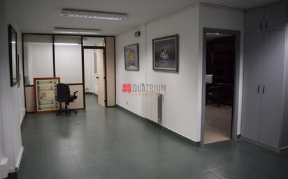 Office to rent in Santiago de Compostela   with Heating