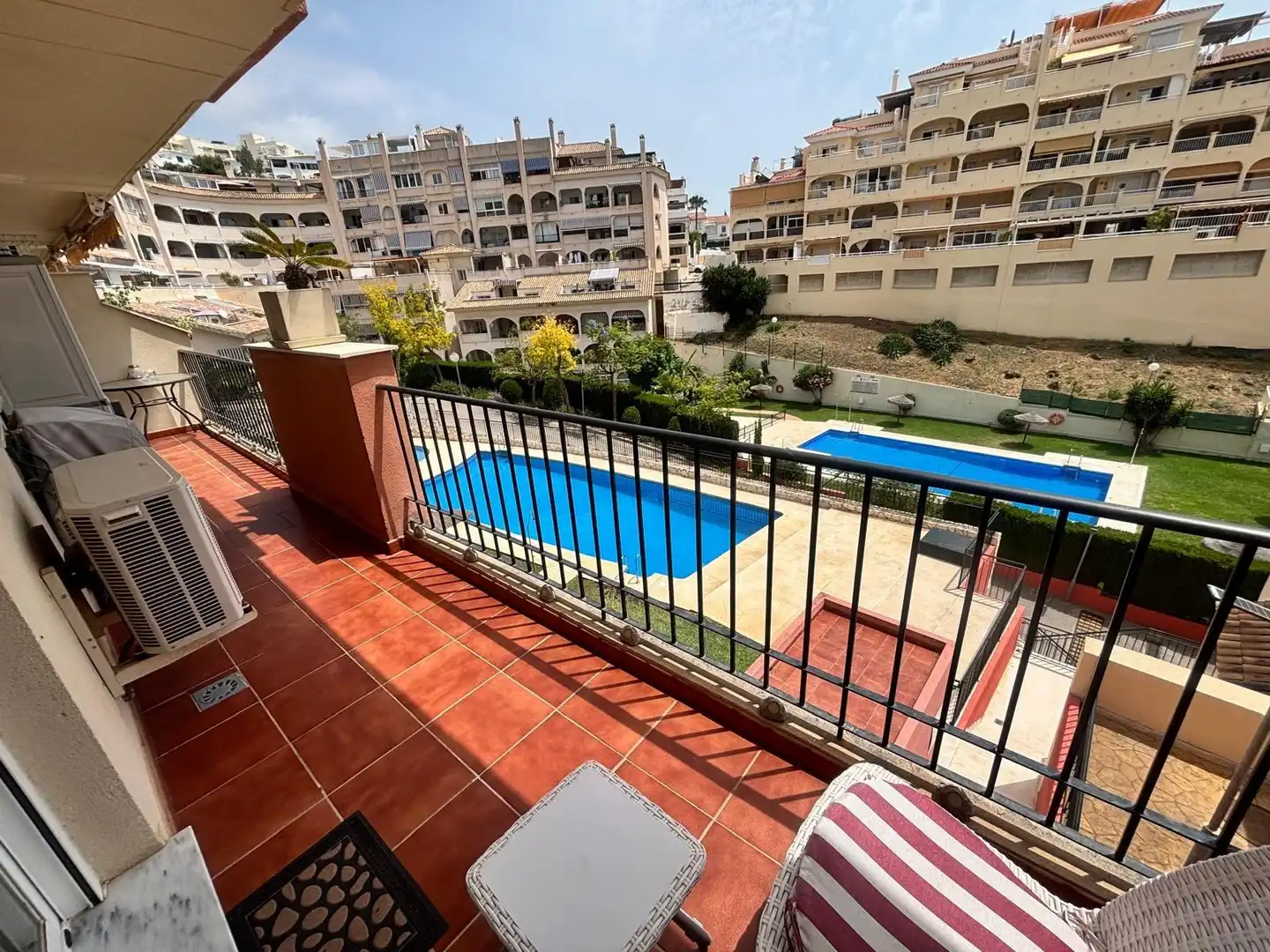 Piscina de Apartamento en venta en Benalmádena con Aire acondicionado, Calefacción y Jardín privado