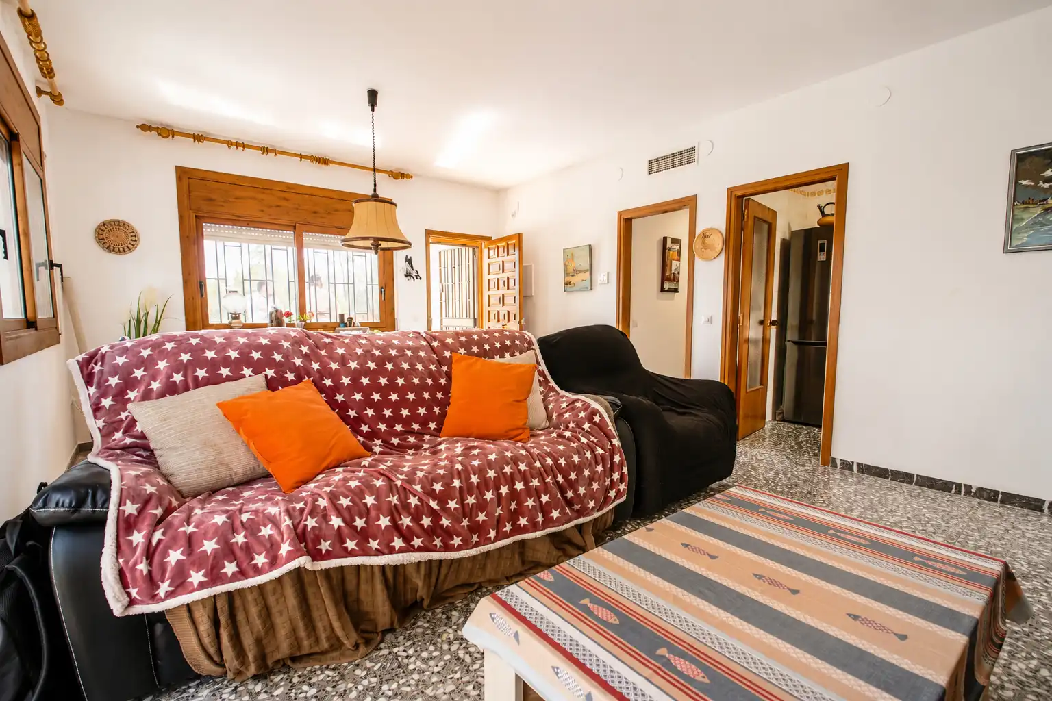 Sala de estar de Finca rústica en venta en Vilanova i la Geltrú con Jardín privado, Terraza y Balcón