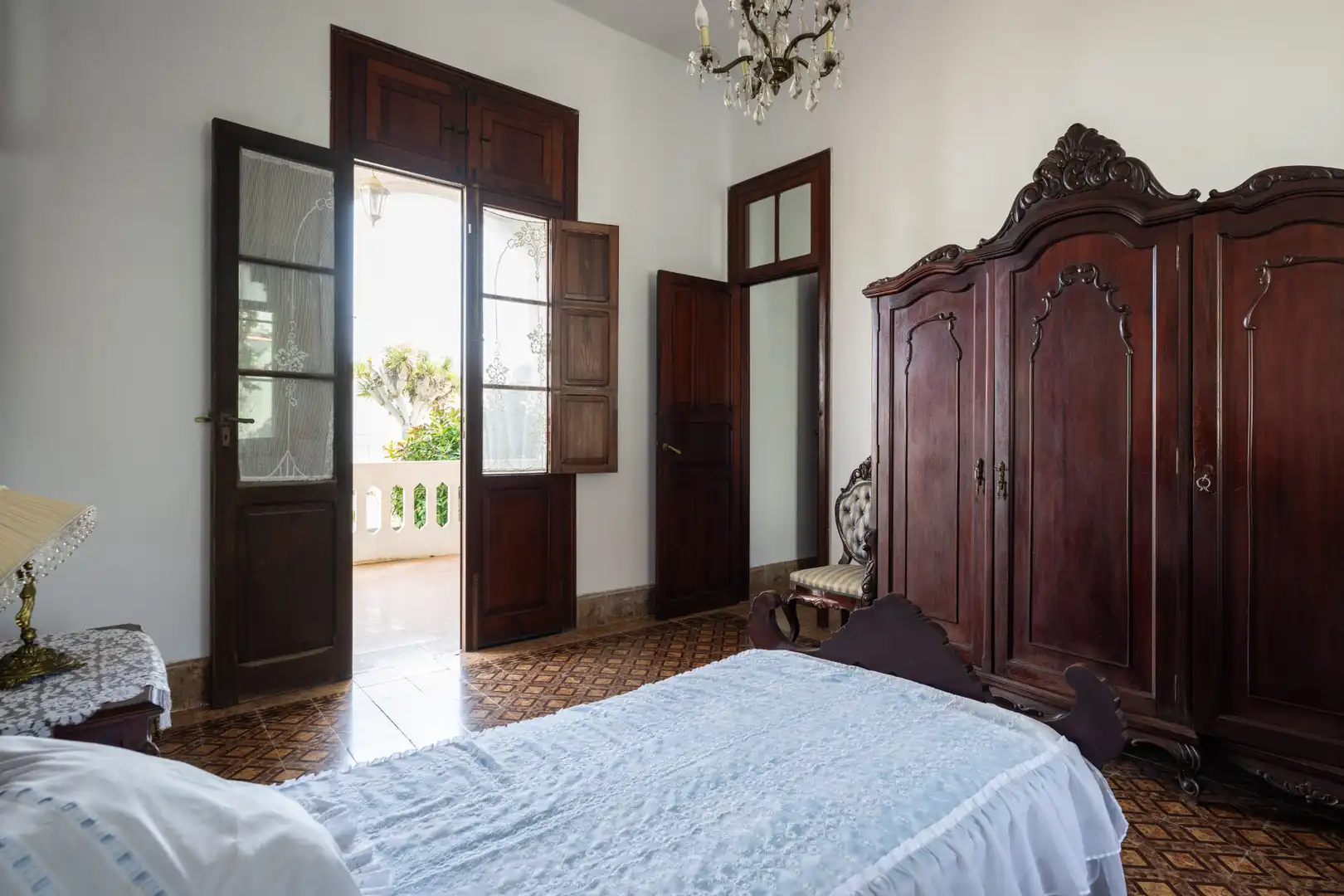 Dormitori de Casa adosada en venda en Las Palmas de Gran Canaria amb Jardí privat, Traster i Moblat