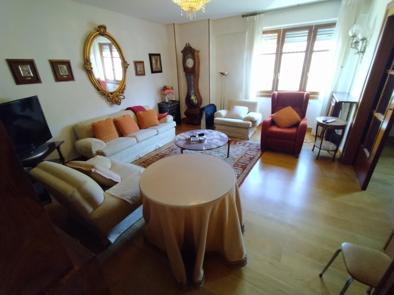 Sala d'estar de Pis en venda en Vitoria - Gasteiz amb Calefacció