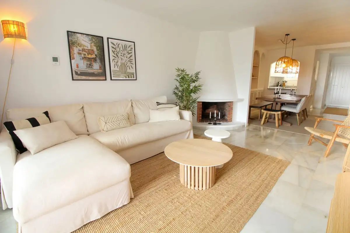 Apartment for sale in Calahonda, imagen 2