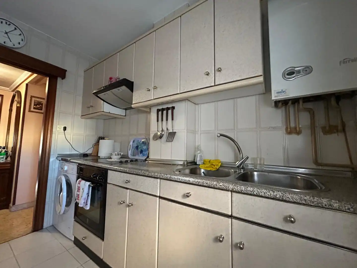 Flat with terrace for sale in Calle Austria 2, imagen 4