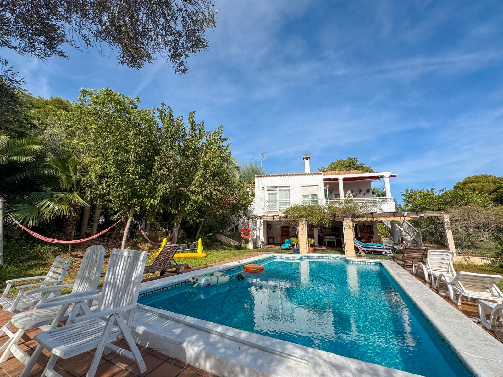 Jardí de Casa o xalet de lloguer en Torrevieja amb Piscina i Moblat