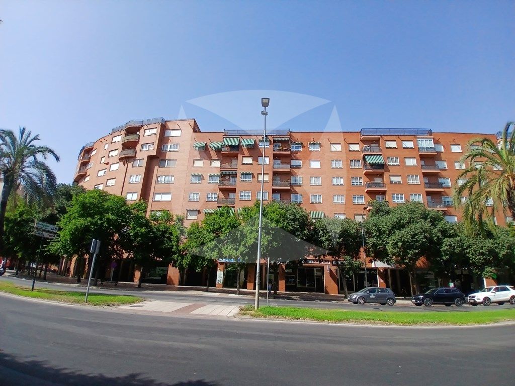 Premises to rent in Avenida Sinforiano Madroñero, 13, Valdepasillas - La Paz - Huerta Rosales
