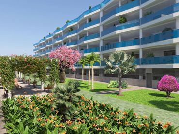 Flat with pool for sale in Las Lagunas