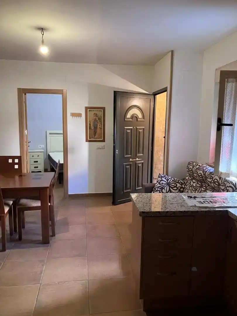 Country house zum Verkauf in Galinduste mit Parkett, Abstellraum und Möbliert