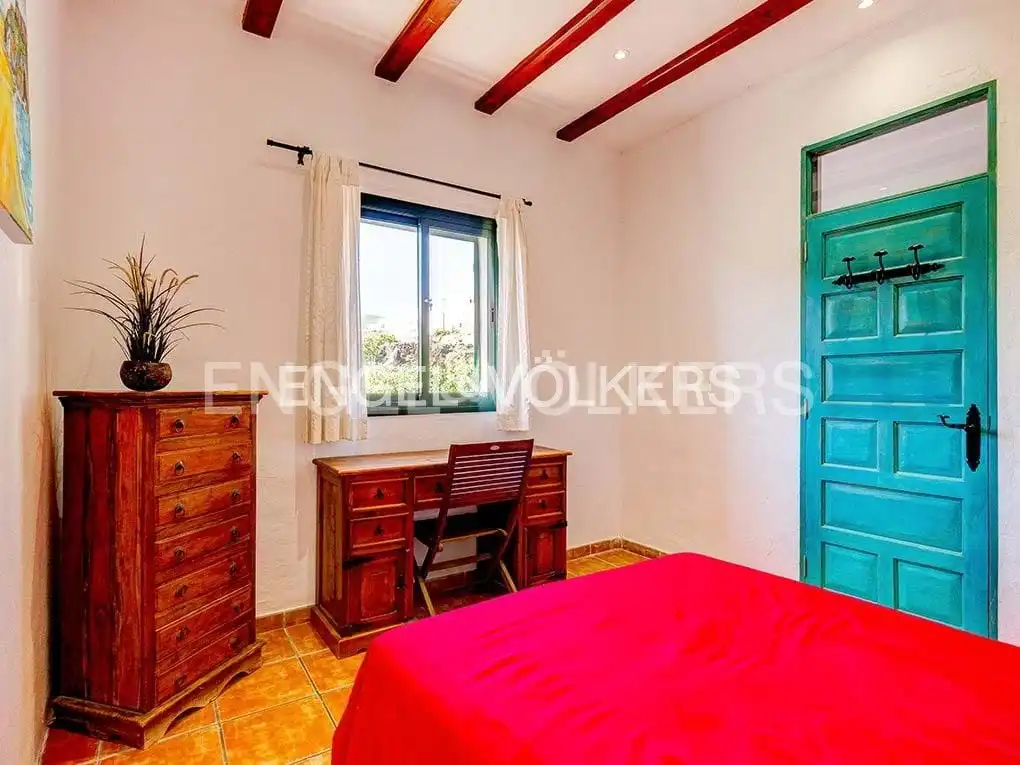 Houses for sale in Charco del Pino