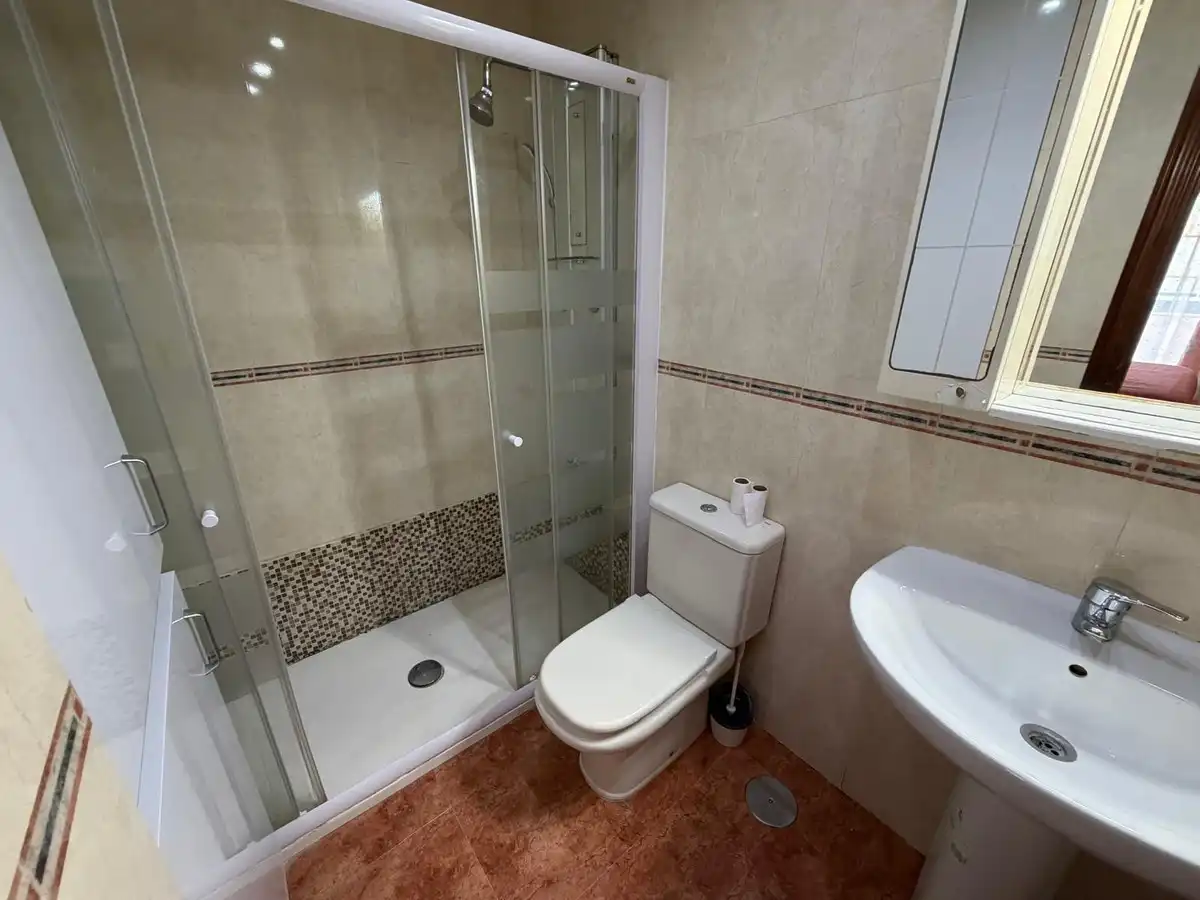 Apartamento con piscina en venta en Arroyo de la Miel, imagen 16