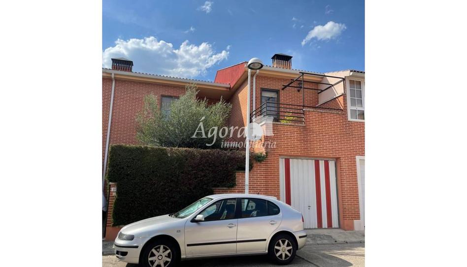 Foto 1 de Casa adosada en venda a Palomar, Aldeamayor de San Martín, Valladolid