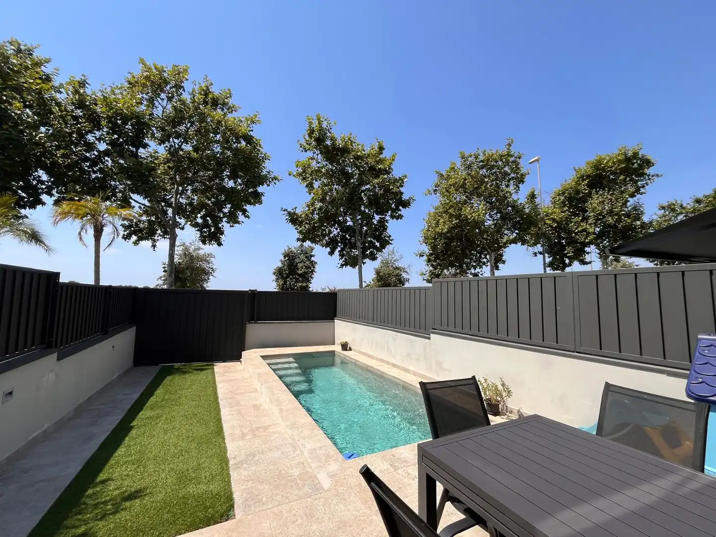 Swimming pool of Detached homes for sale in Vilanova i la Geltrú  with Heating, Private garden and Swimming Pool
