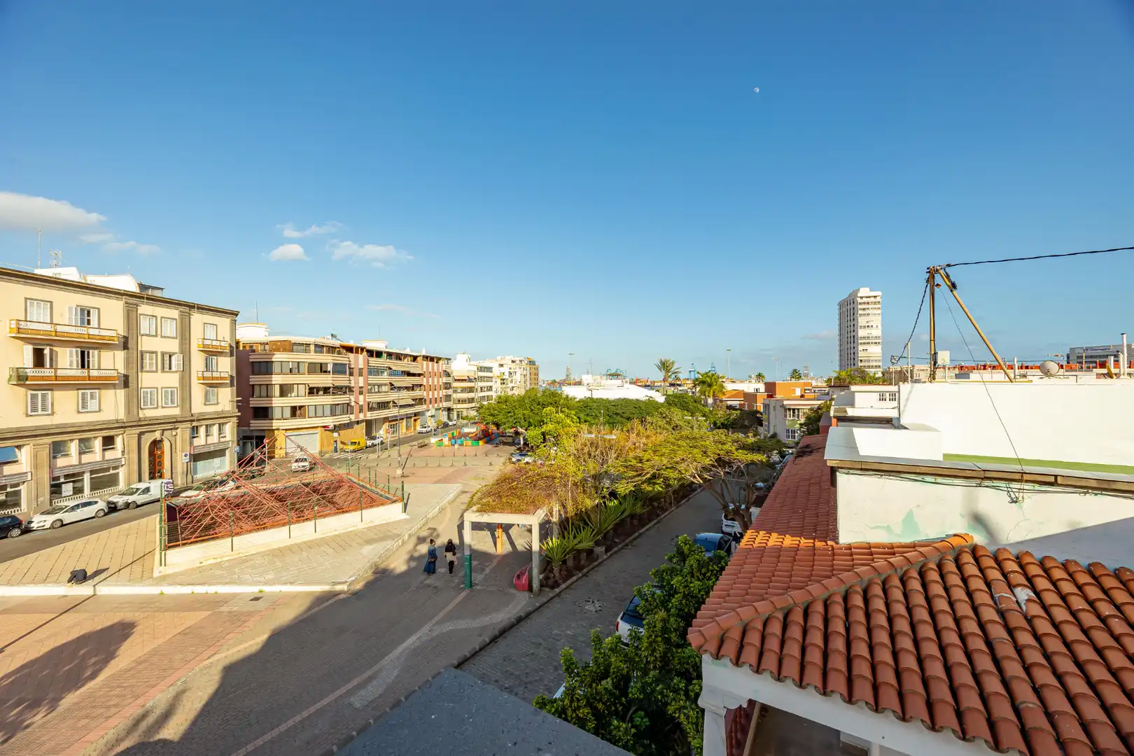 Vista exterior de Casa o xalet en venda en Las Palmas de Gran Canaria amb Parquet, Terrassa i Traster