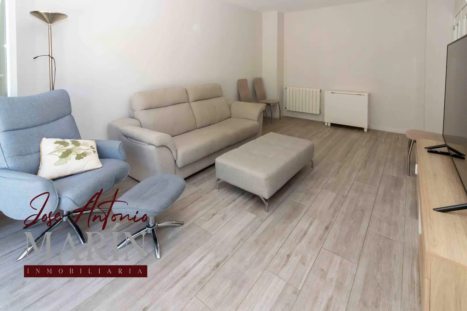 Sala d'estar de Apartament en venda en Badajoz amb Aire condicionat, Calefacció i Jardí privat