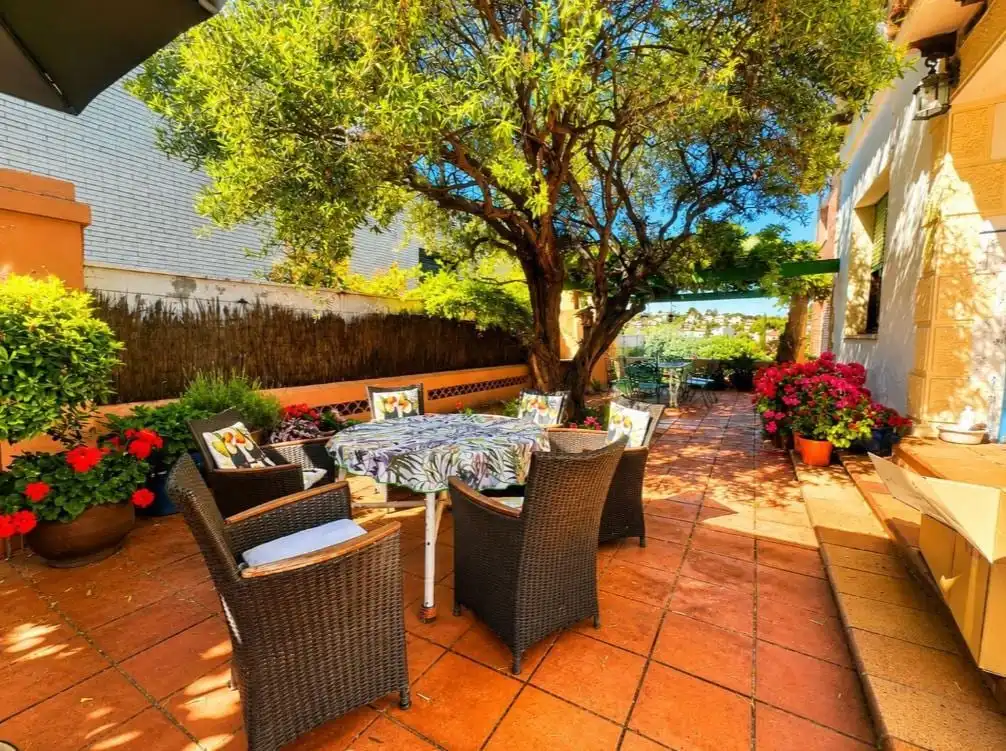 Terrassa de Casa o xalet en venda en Alella