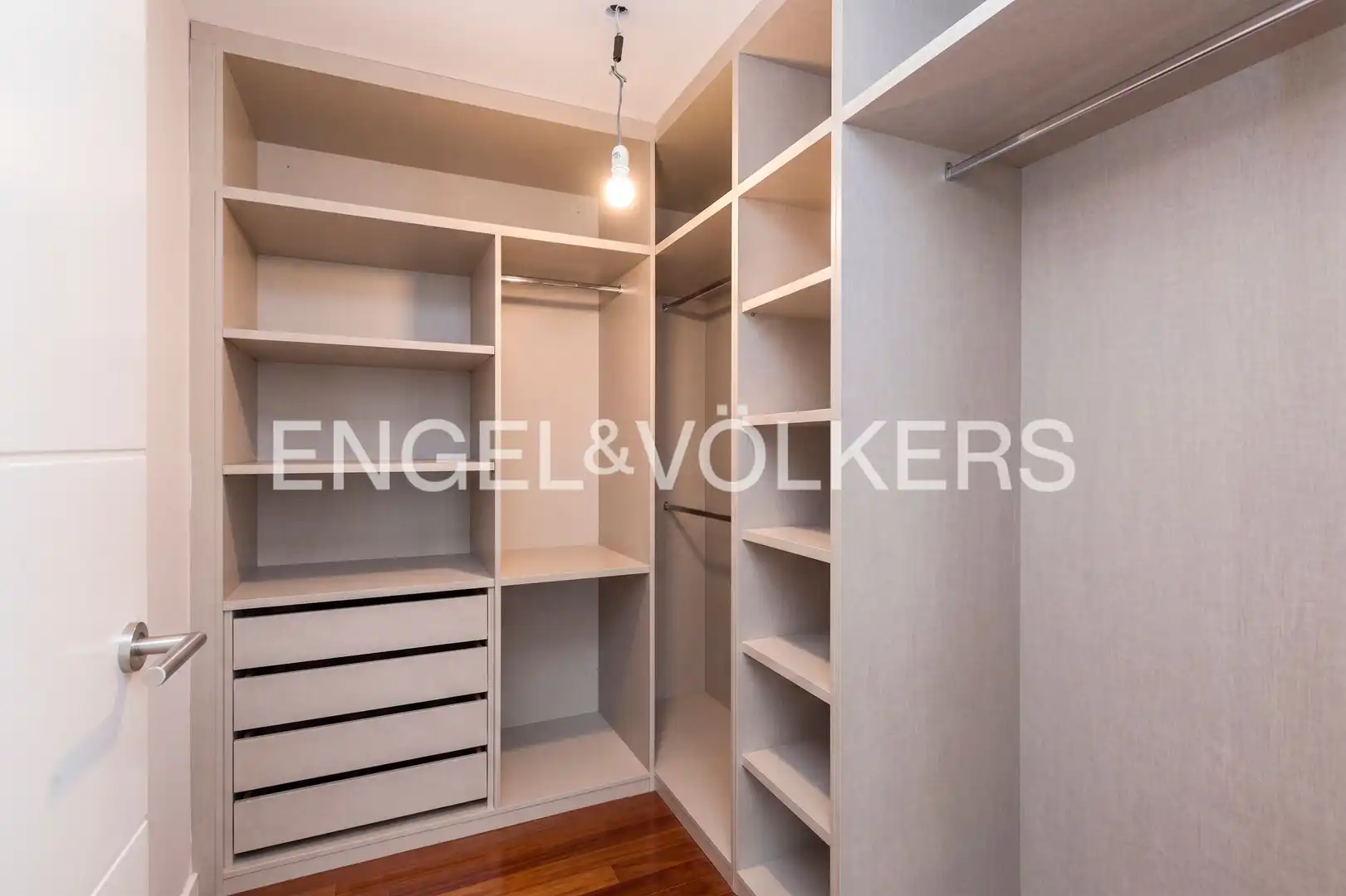 Habitación de Casa o chalet en venta en San Agustín del Guadalix con Aire acondicionado, Calefacción y Jardín privado