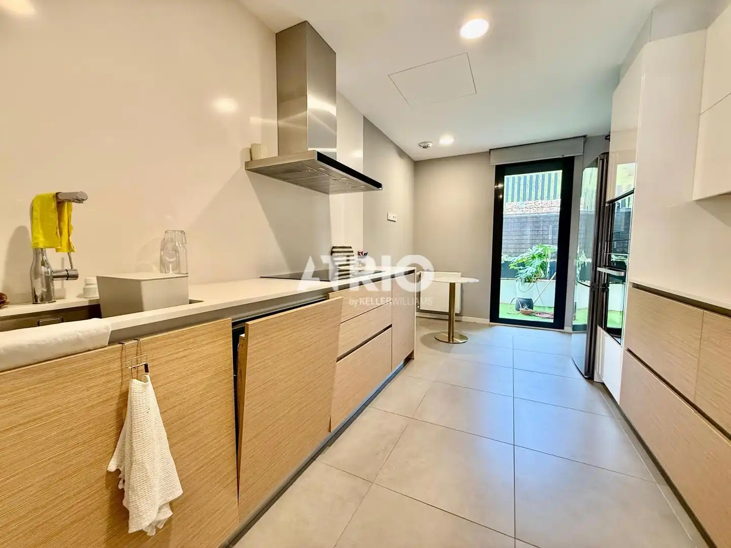 Cocina de Piso de alquiler en  Palma de Mallorca con Aire acondicionado, Jardín privado y Trastero