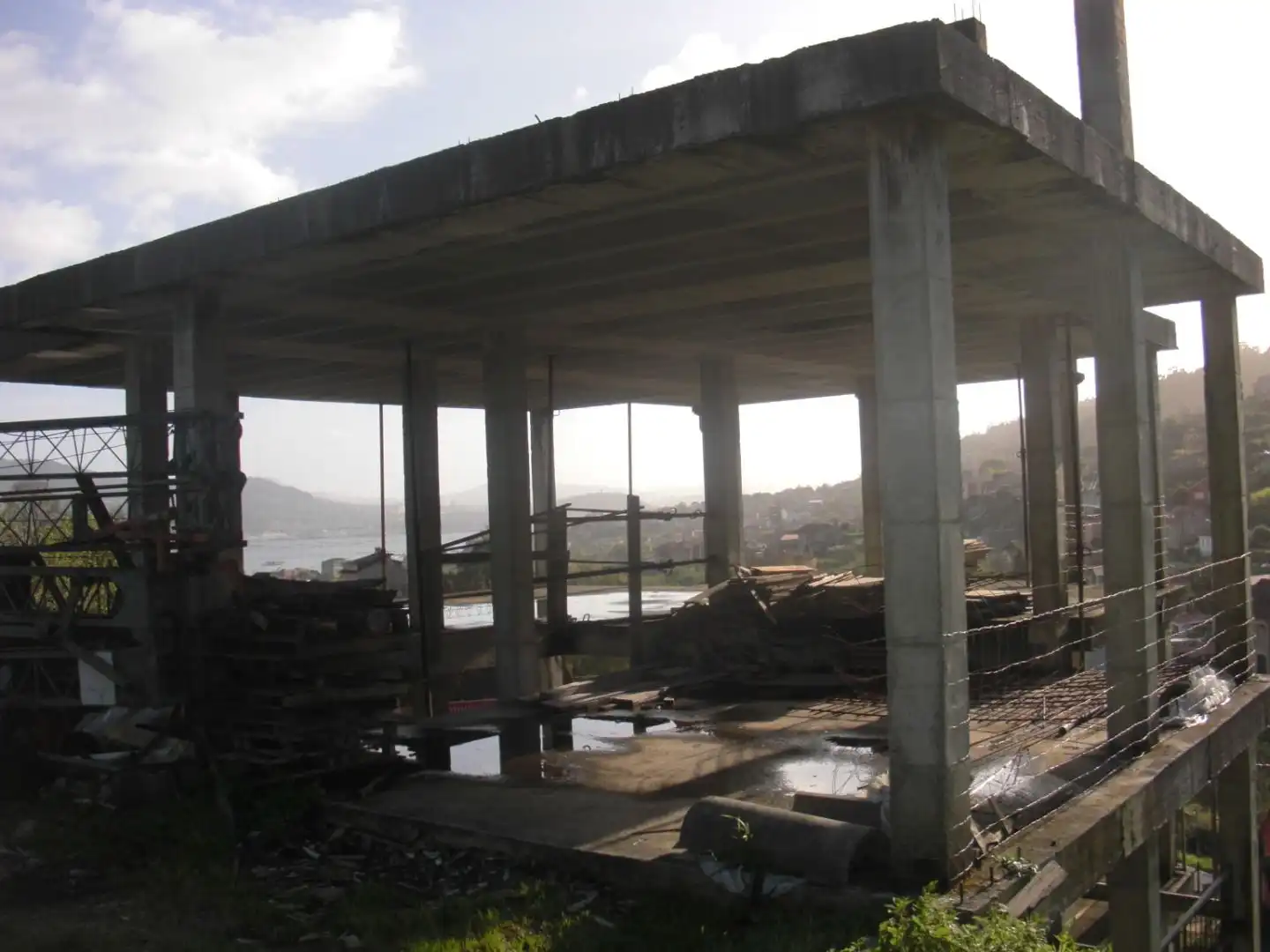 Vista exterior de Casa o xalet en venda en Moaña amb Calefacció, Jardí privat i Parquet