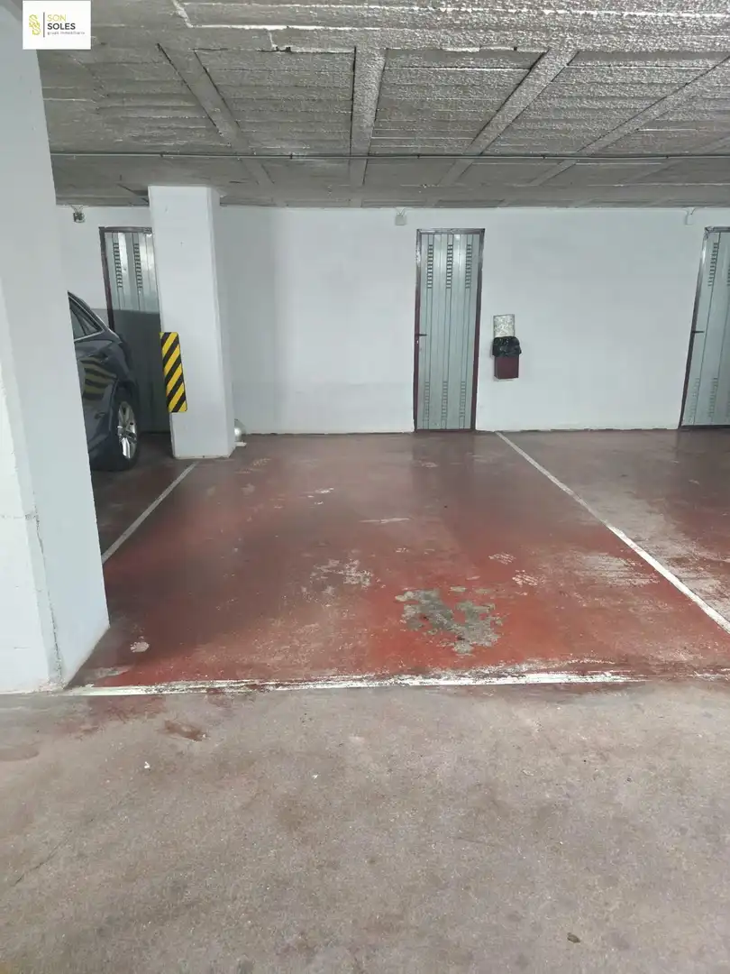 Aparcament de Pis en venda en Santander amb Calefacció, Jardí privat i Terrassa