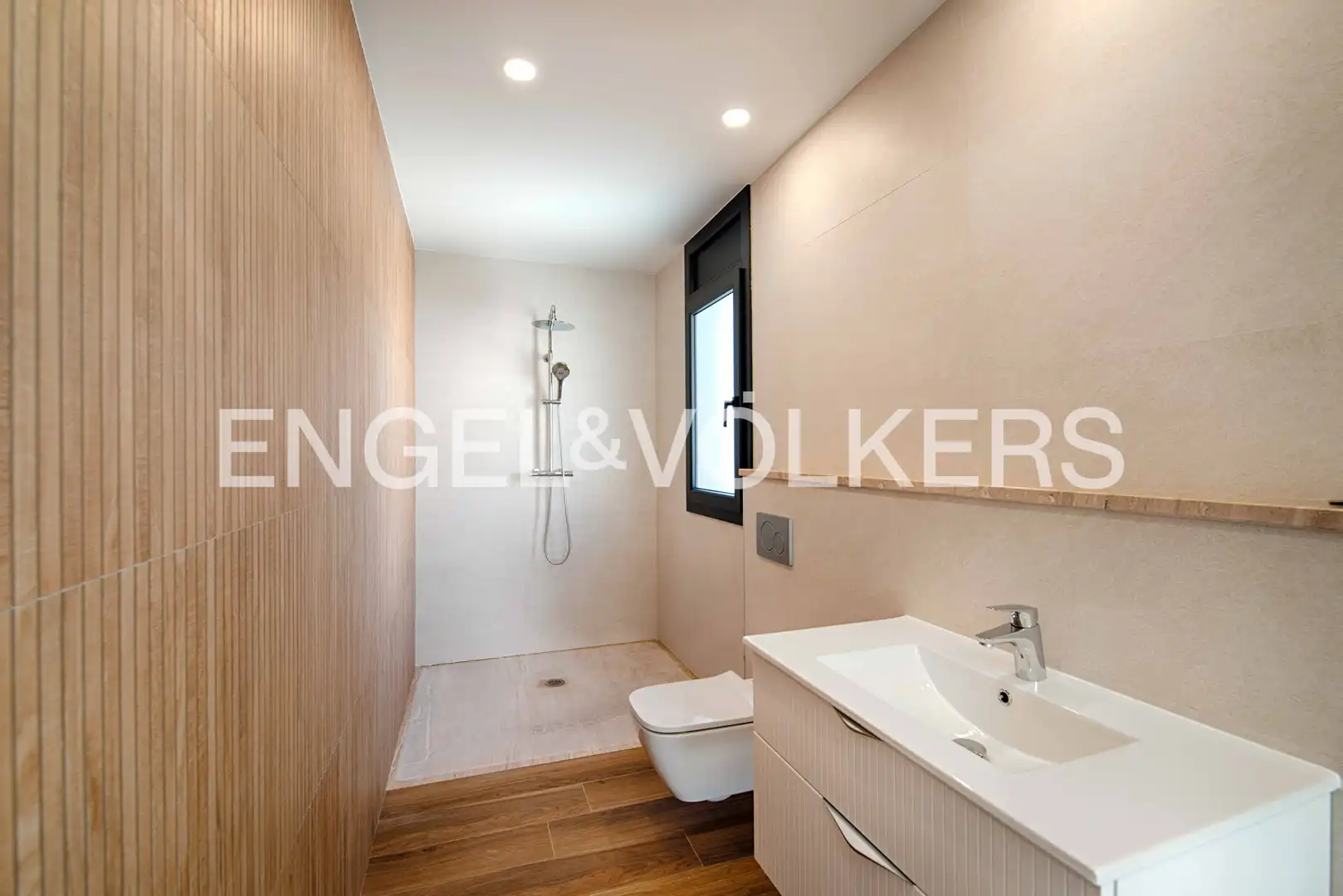 Terraced house with terrace for sale in Carrer Requesens, imagen 32