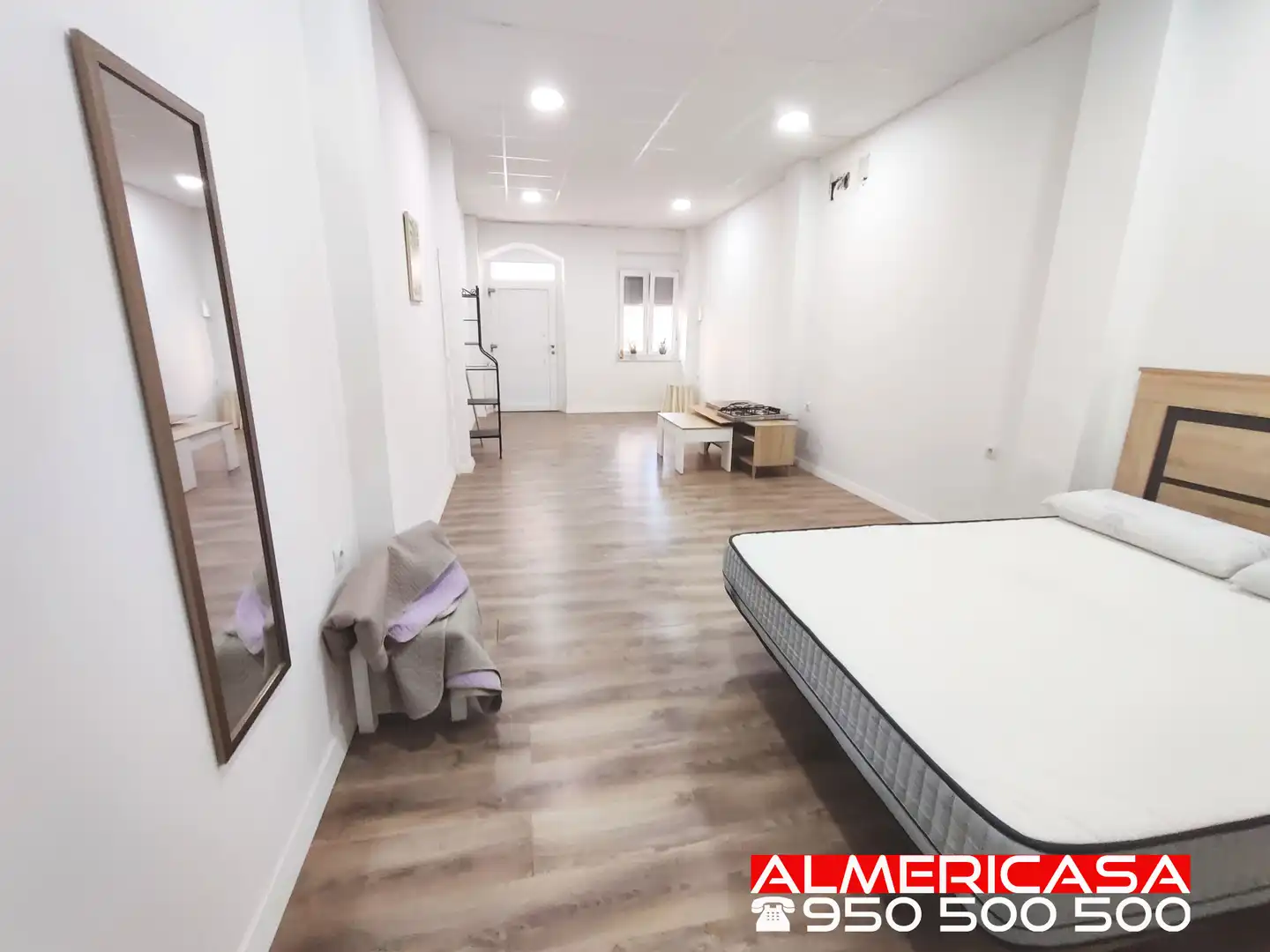 Casa adosada en venta en Almería con Jardín privado