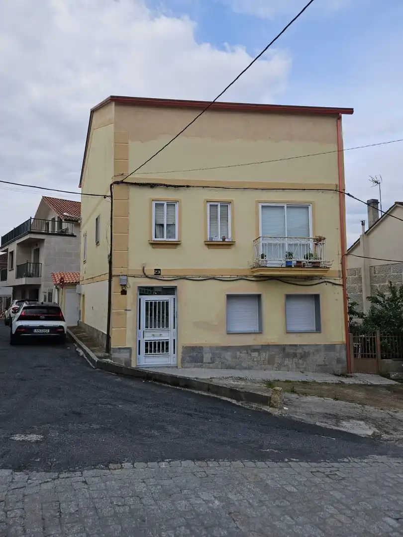 Vista exterior de Àtic de lloguer en Ourense Capital  amb Calefacció