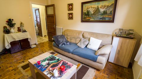 Foto 5 de Piso en venta en Avenida de Pumarín, Milán - Pumarín, Oviedo