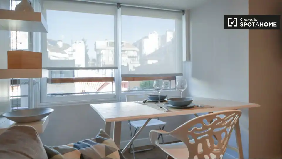 Appartamento con terrazza in affitto a Chamartín, imagen 8