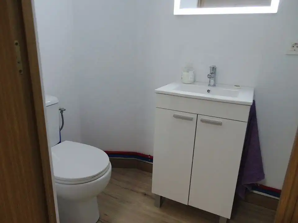 Baño de Casa o chalet en venta en Salas de los Infantes con Calefacción y Jardín privado