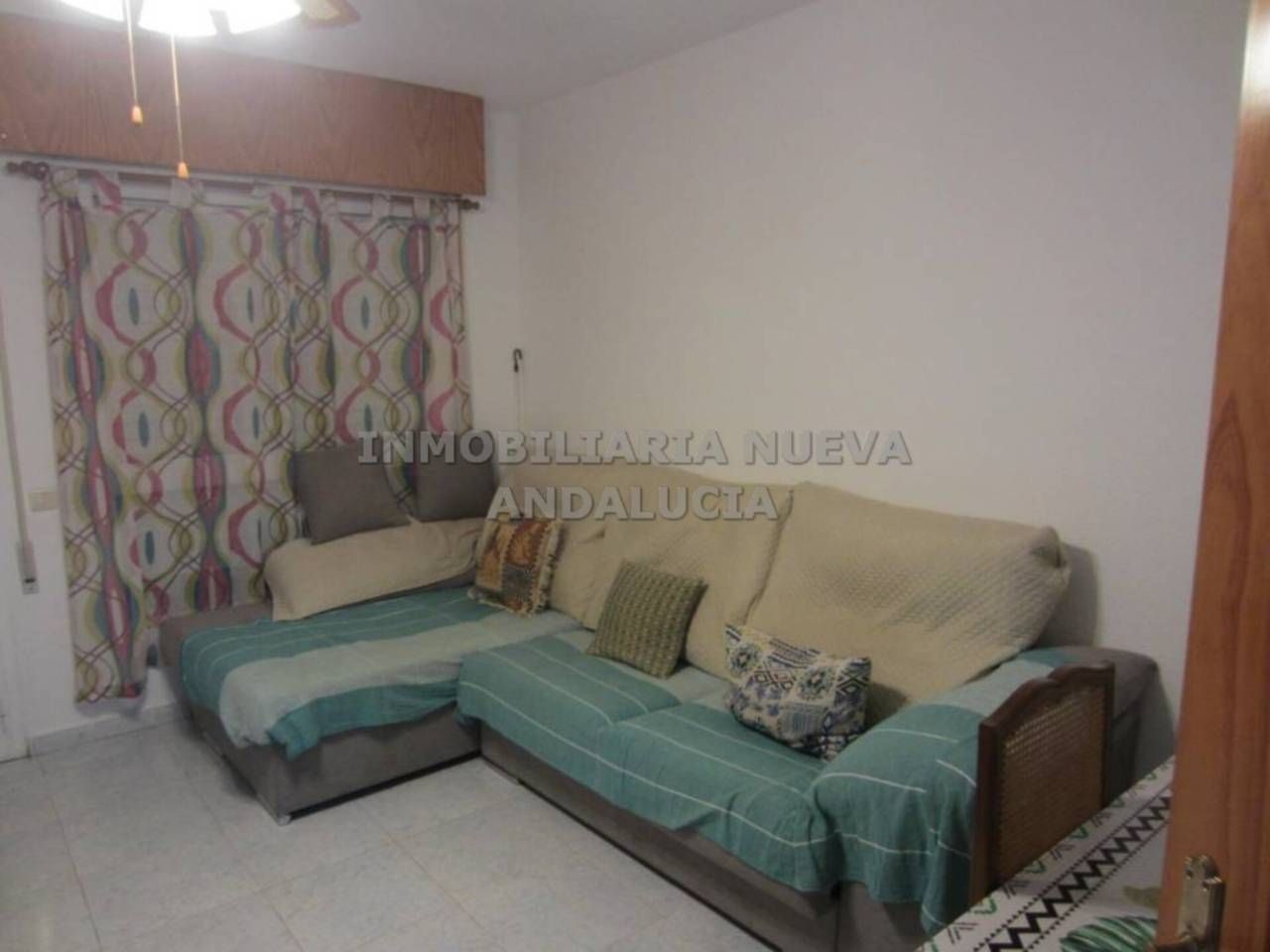 Sala d'estar de Casa o xalet de lloguer en  Almería Capital amb Terrassa, Moblat i Piscina comunitària