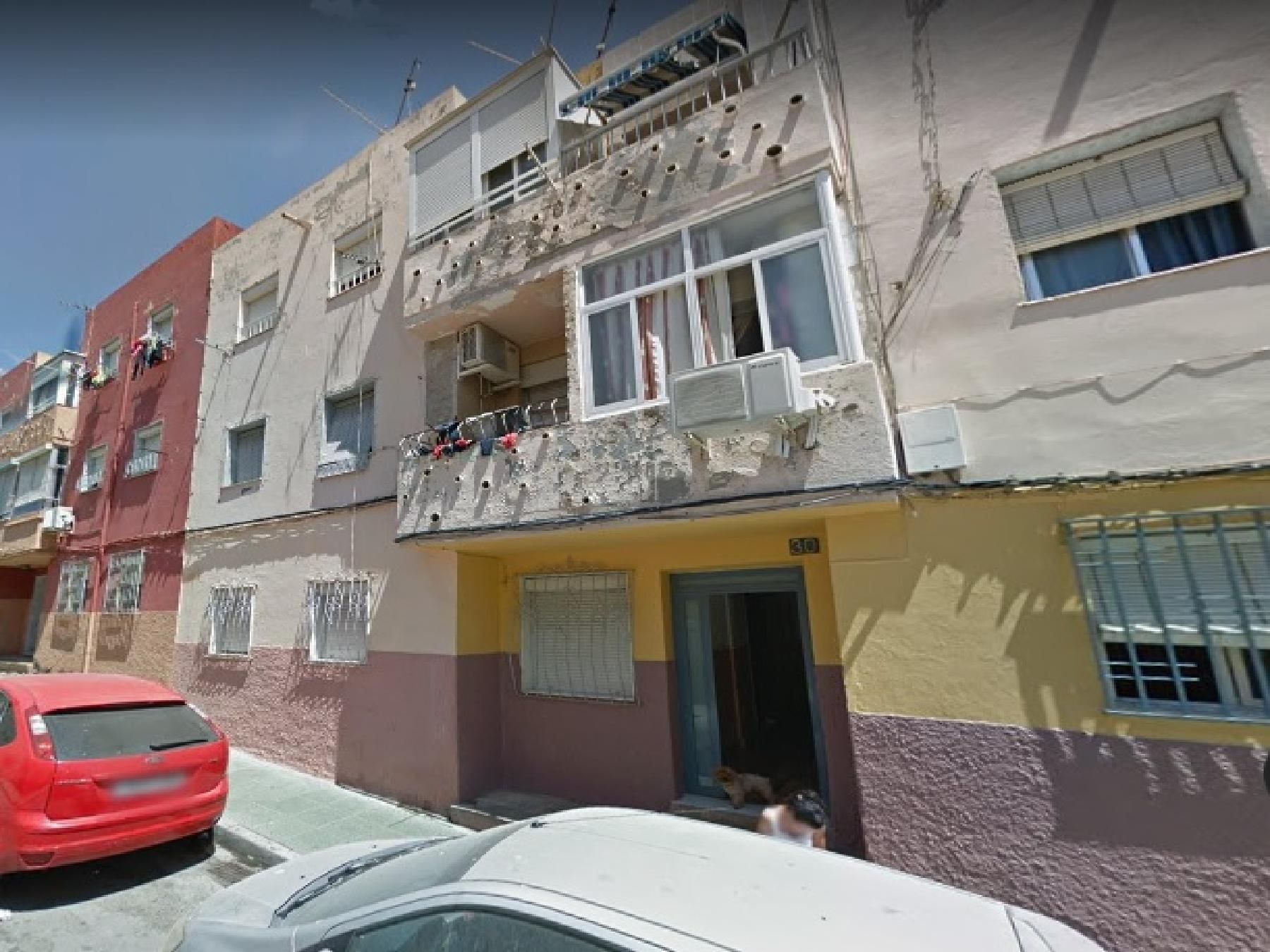 Vista exterior de Piso en venta en  Almería Capital